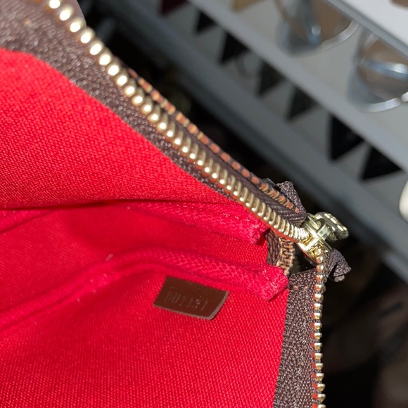 Louis Vuitton Clutch - Picture 11 of 14